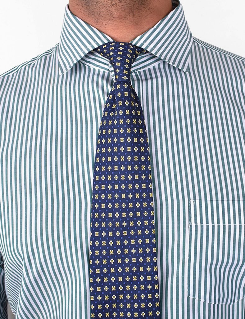 high cutaway collar shirt